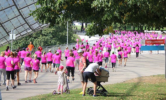 Aufw&auml;rmen vor dem Lauf (&copy;Foto: Martin Schmitz)